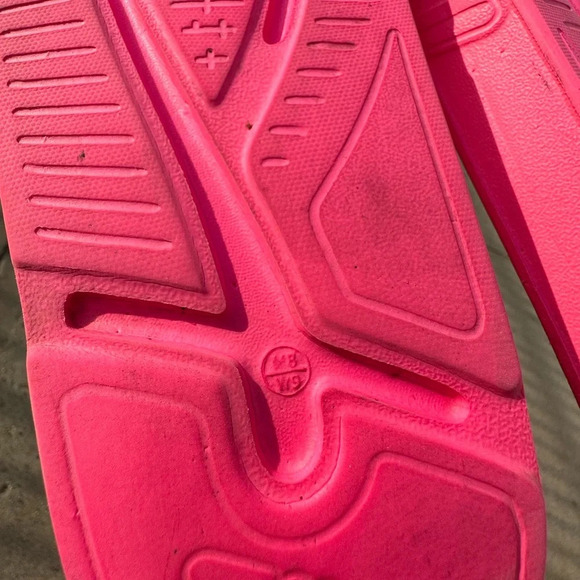 Fila‎ Pink Sleek Women’s Slides - Picture 7 of 8